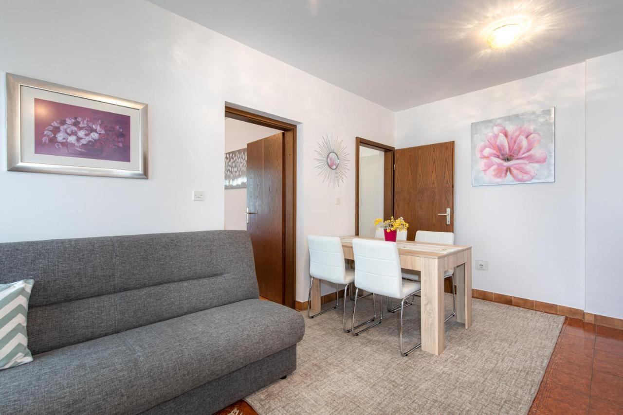 Apartment Drago *Cosy & Close To The Beach! Krk Town Exterior photo